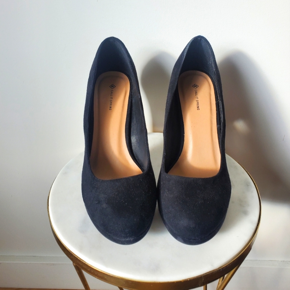 Black suede heels